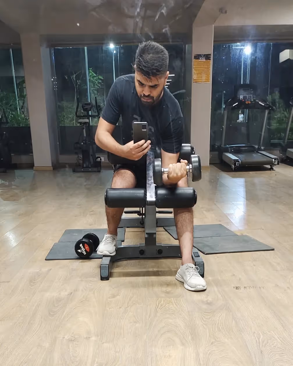 “Sweat, Smile, and Software: Saleshandy’s Fitness Journey!” 🏃♂️🏋️♂️🚴♀️ — photo 2